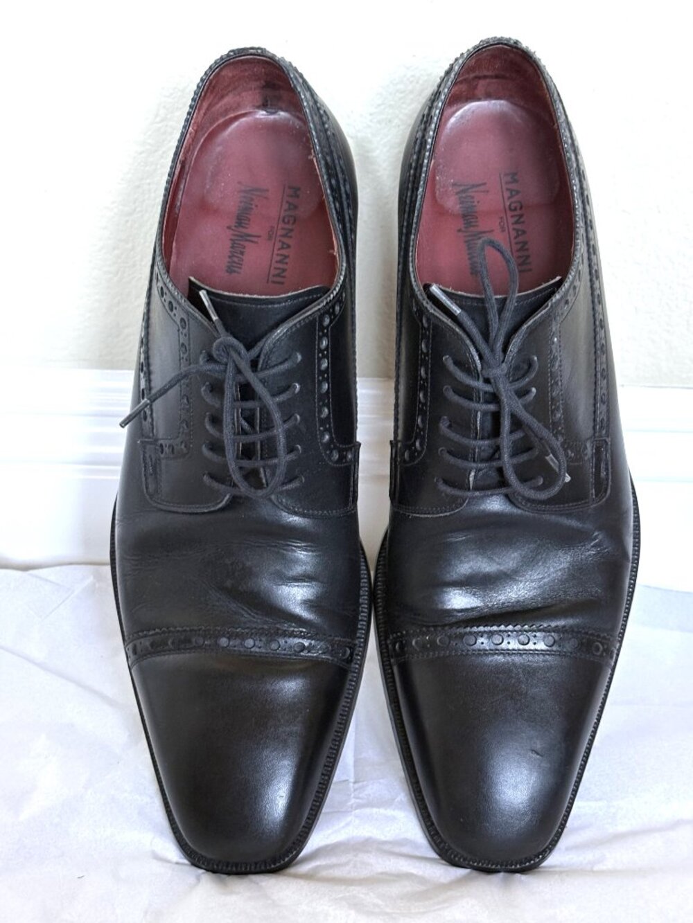 MAGNANNI BLACK LEATHER LACE UP DRESS SHOES SIZE: 10